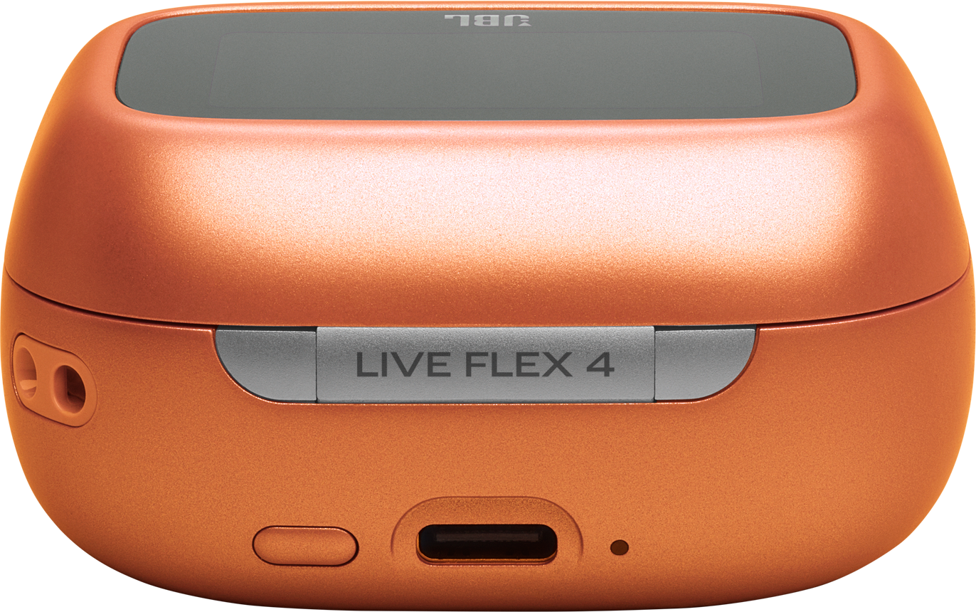 Orangefarbenes JBL LIVE FLEX 4 Ladecase mit USB-C-Anschluss und silbernem Streifen.