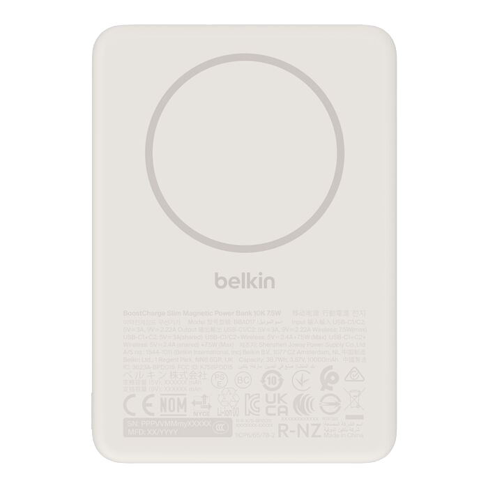Batería externa Belkin blanca con logo y círculo. Especificaciones técnicas impresas.