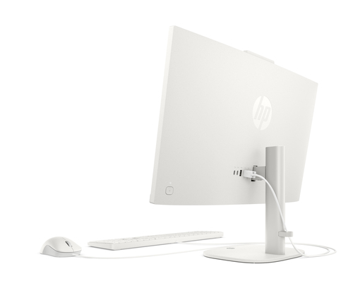 Un ordenador HP All-in-One blanco con ratón y teclado, mostrado desde atrás.