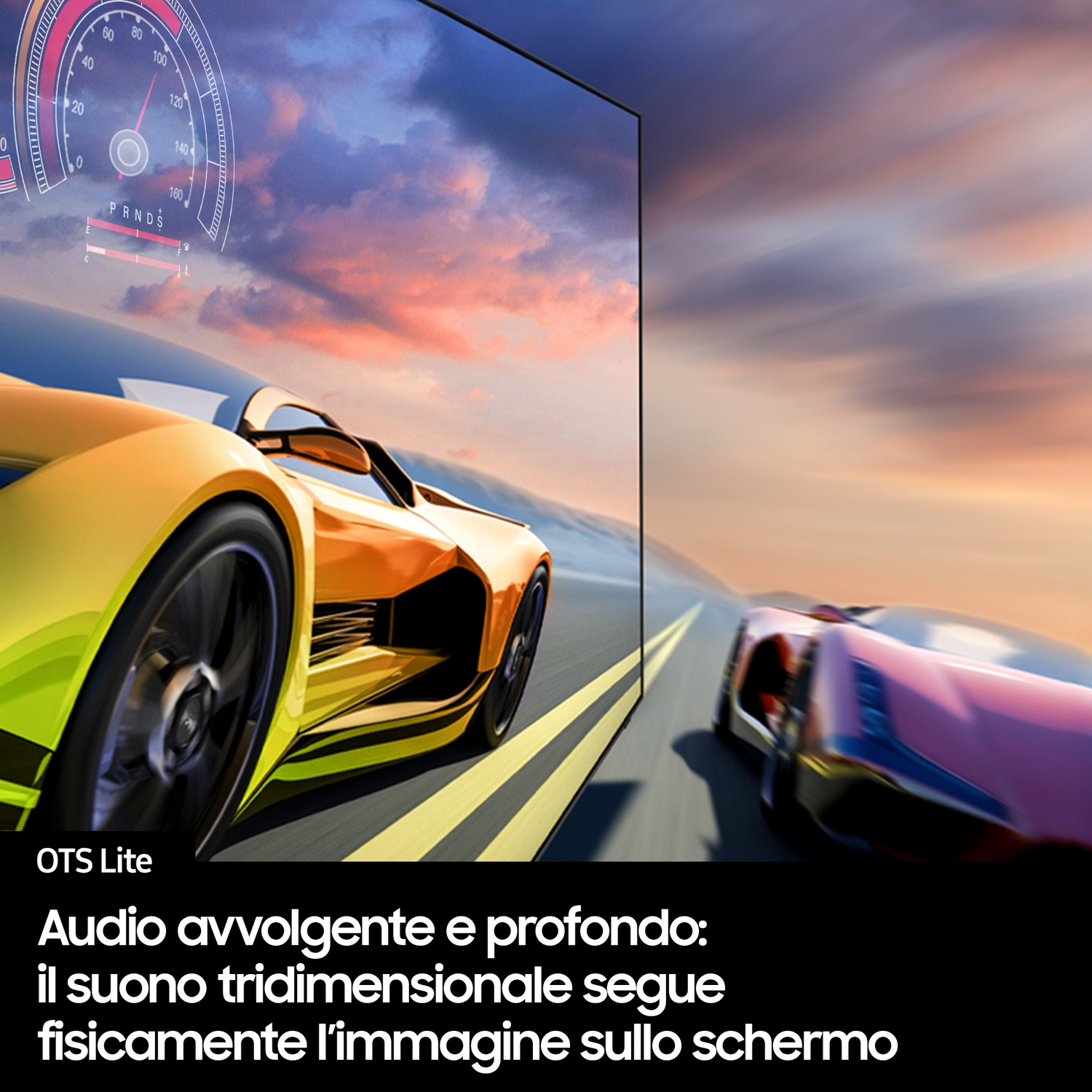 Auto da corsa gialla e rossa su strada al tramonto. Display del tachimetro.