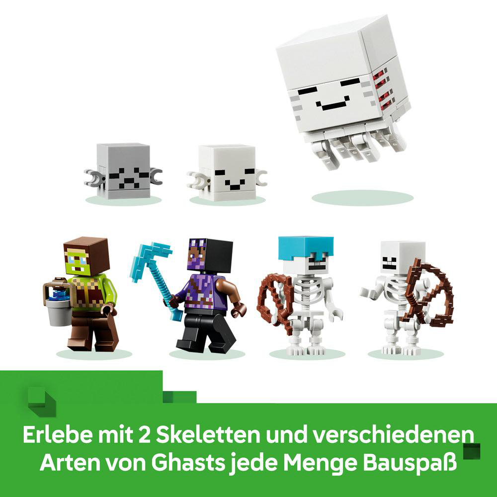 Minecraft Figuren: Skelette, Ghasts, Spielerfiguren mit Werkzeugen und Waffen.
