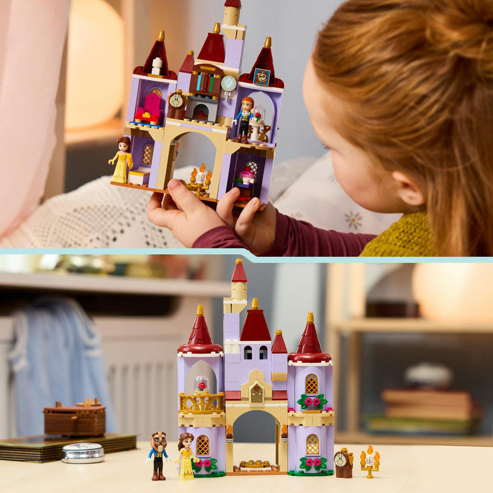 Ein Kind hält eine lila Lego-Burg. Unten ist die Burg mit Minifiguren gebaut.
