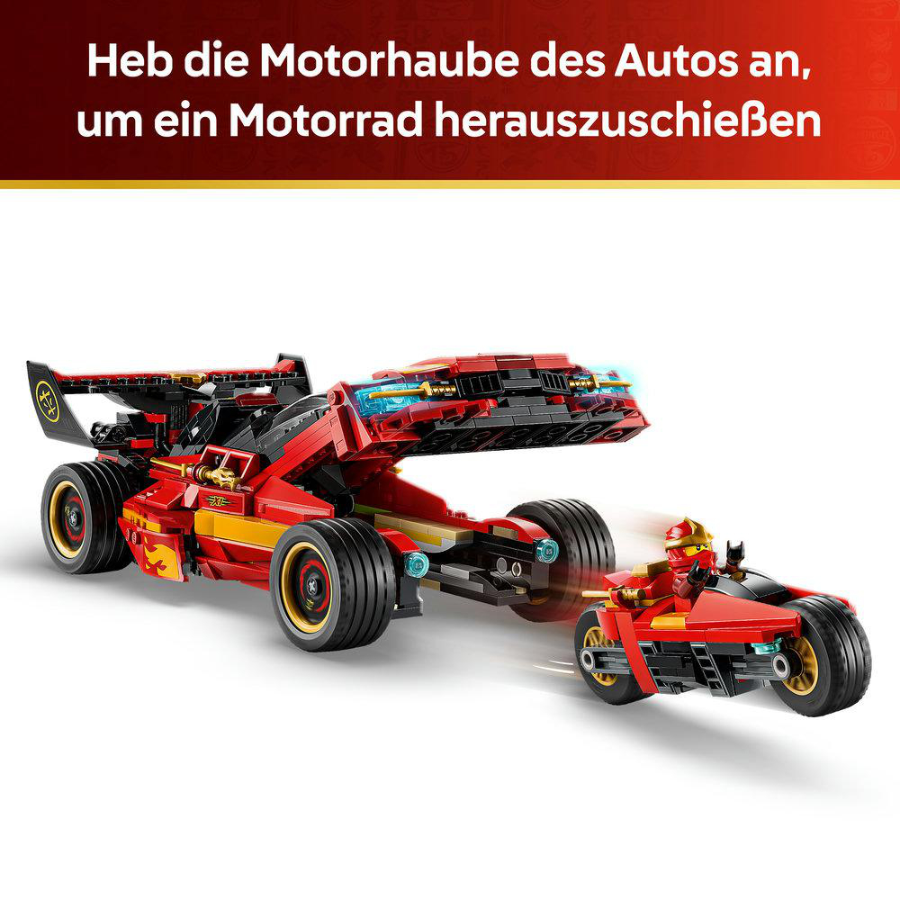 Ein rotes und goldenes Rennauto mit einem Motorradfahrer.