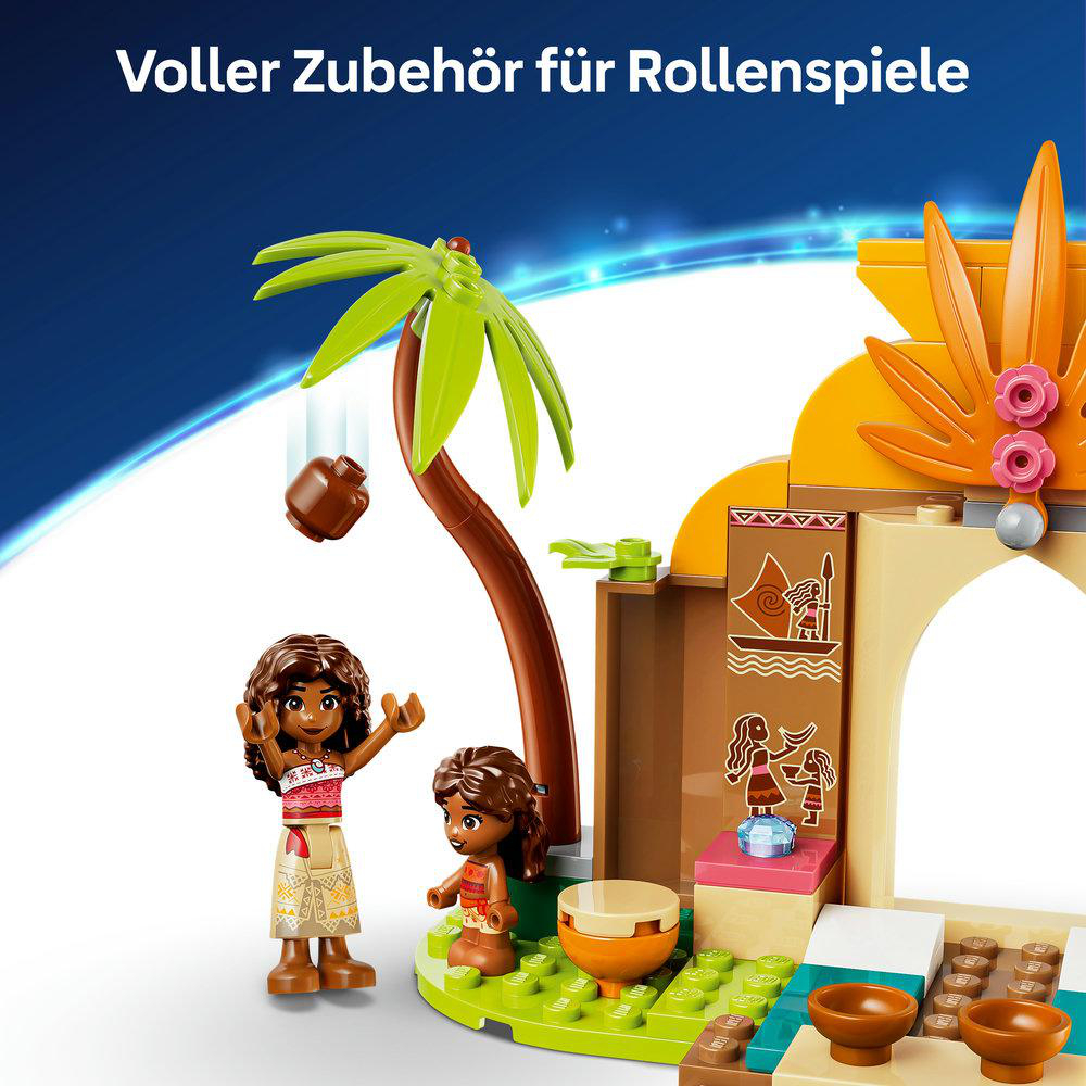 Zwei Lego-Figuren stehen neben einem Baum und einem Gebäude mit tropischen Dekorationen.