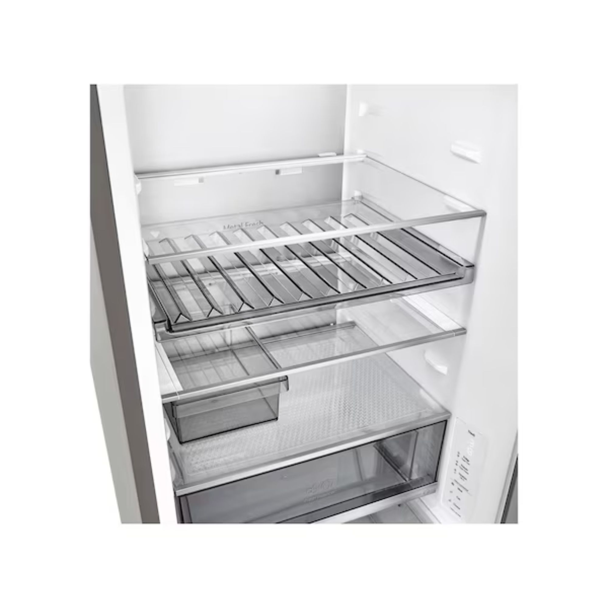 Vista interior de un refrigerador con estantes de vidrio, cajones y rejilla metálica.