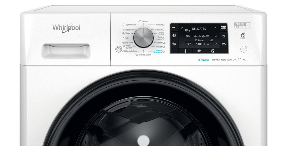 Fehér Whirlpool mosógép elölnézetben, digitális kijelzővel és forgókapcsolóval.