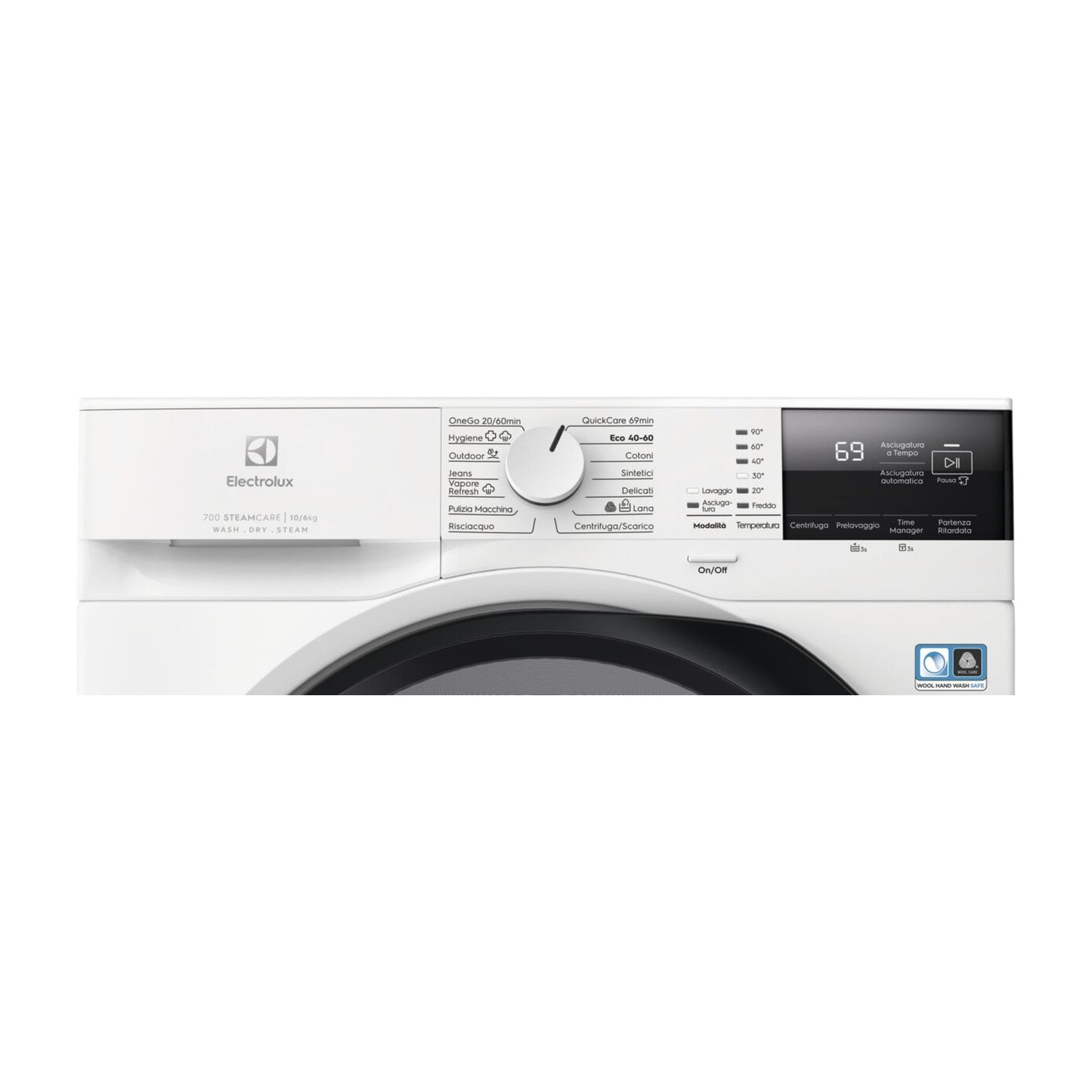 Una lavatrice Electrolux bianca con pannello di controllo digitale che mostra vari programmi di lavaggio.
