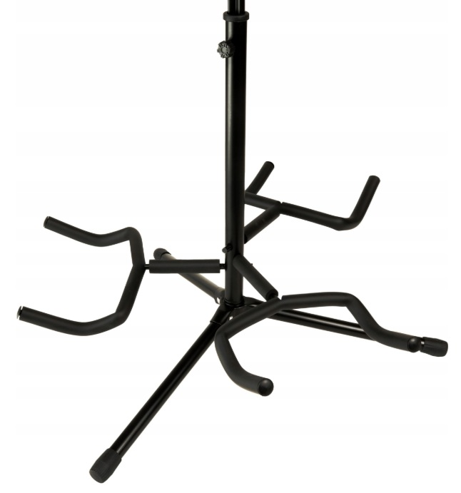 Czarny metalowy stojak na wiele gitar z piankowymi uchwytami i trójnogiem na białym tle.