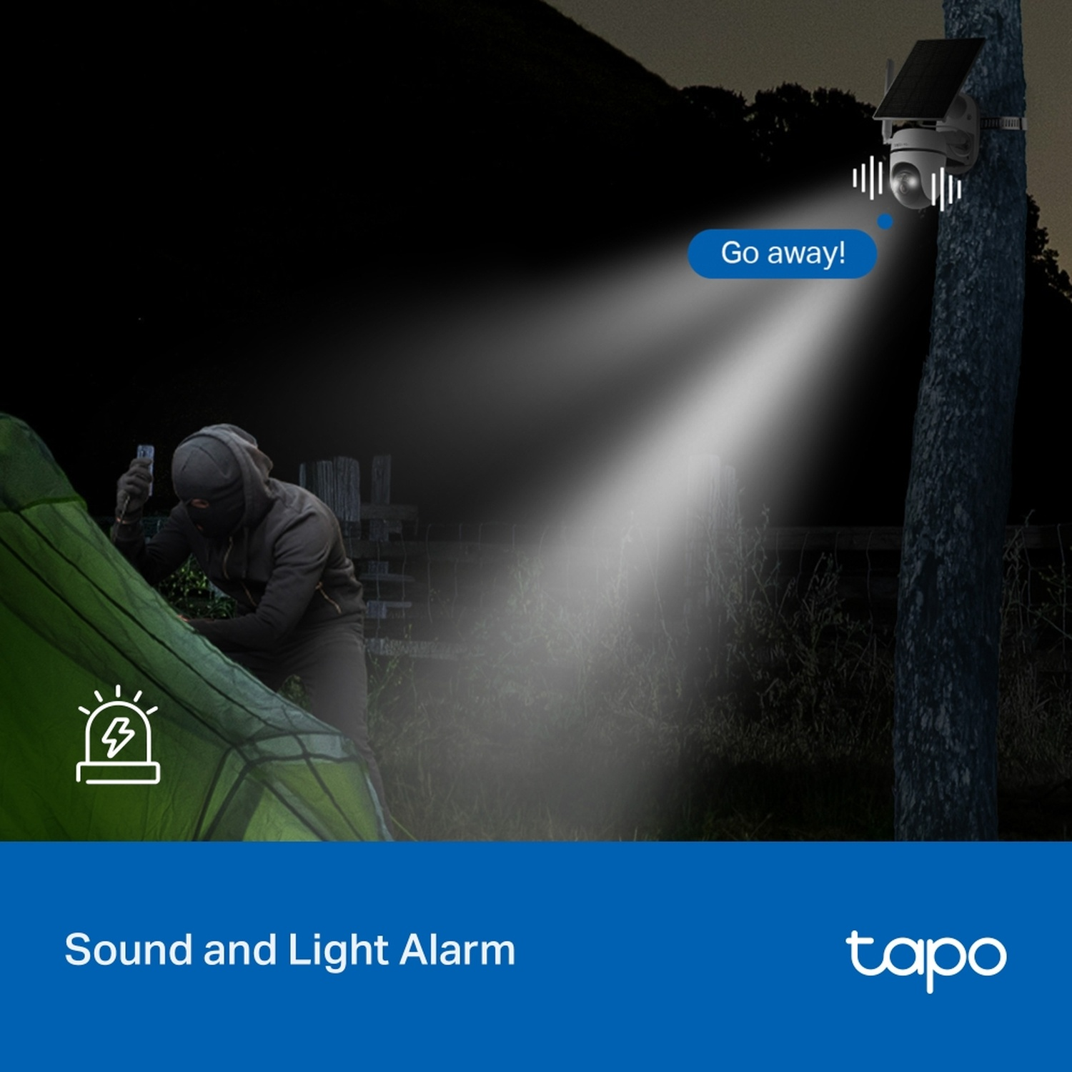 Un ladro si avvicina a una tenda mentre una telecamera lo avverte con luce e suono.