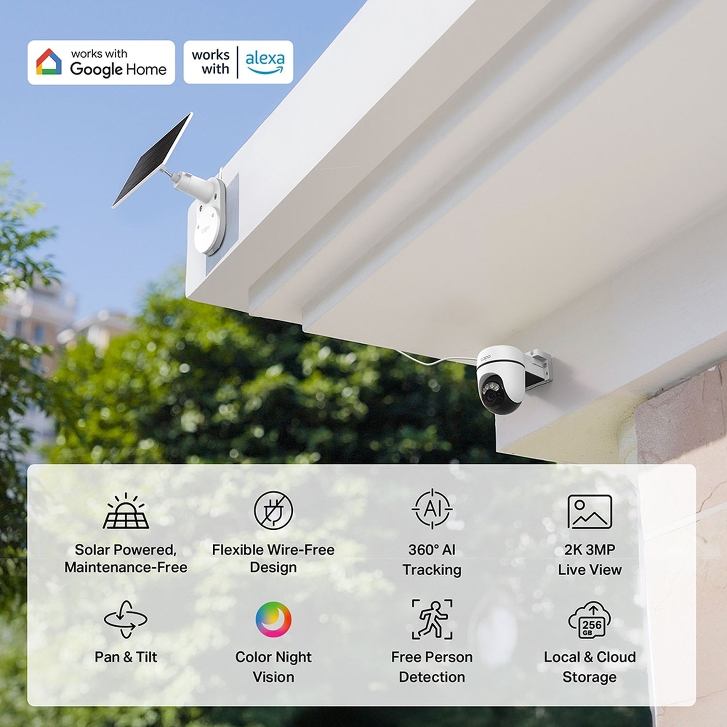 Telecamera di sicurezza bianca con pannello solare, compatibile con Google Home e Alexa.
