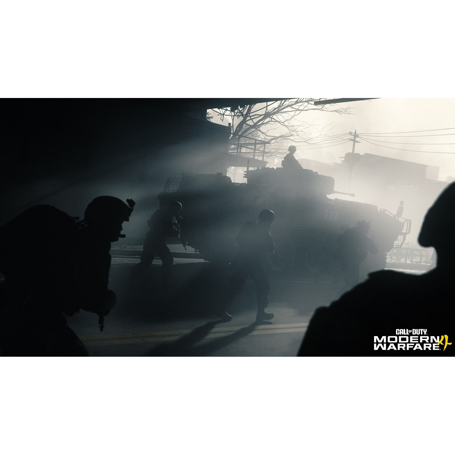 Soldats et un char dans un environnement urbain brumeux.