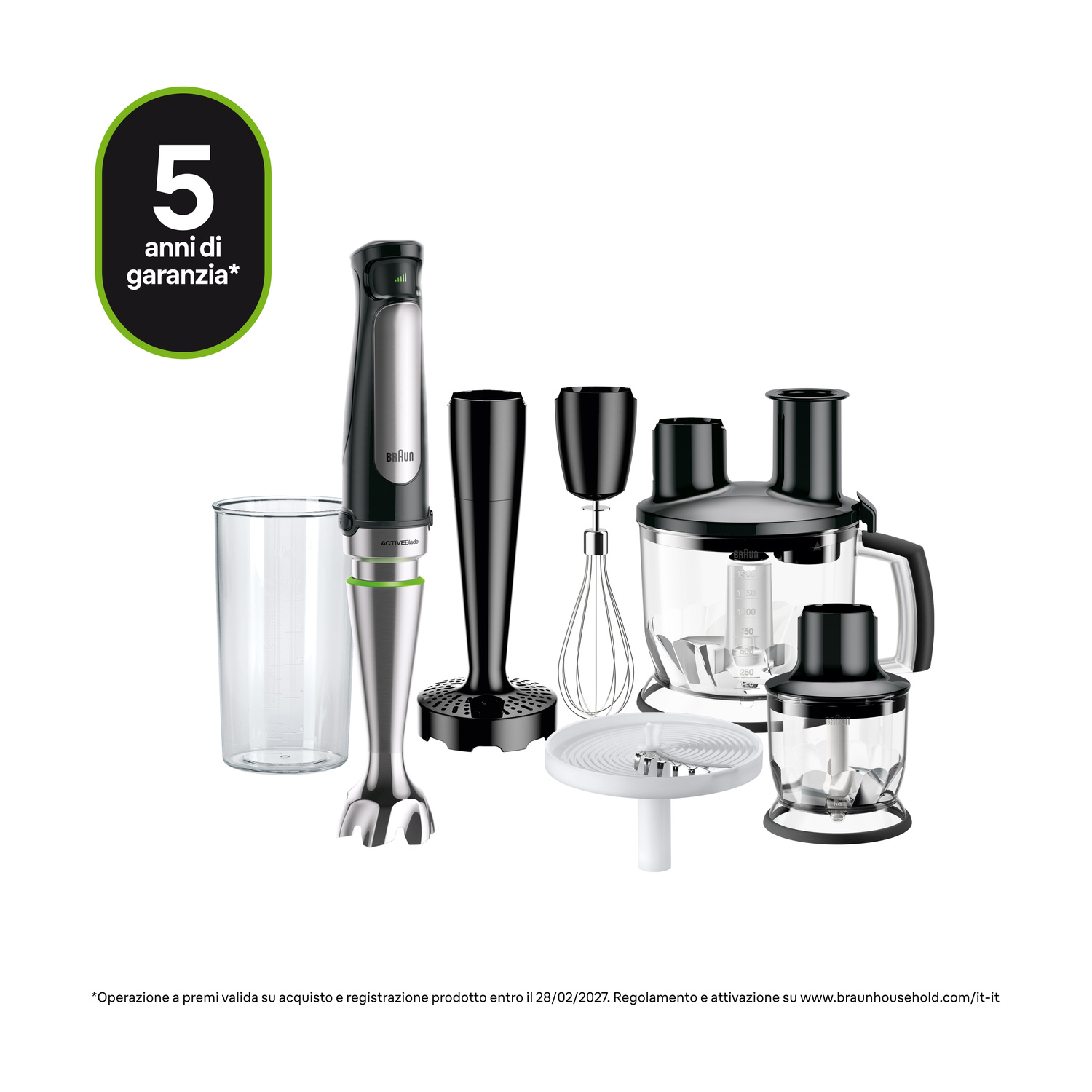 Un set di frullatore a immersione Braun con accessori: bicchiere, frusta, tritatutto e accessorio.