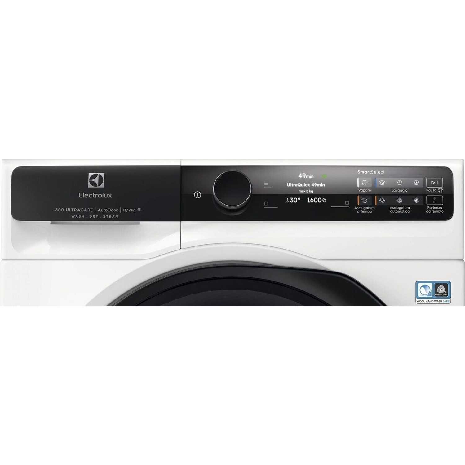 Una lavatrice Electrolux bianca con pannello di controllo e display neri.