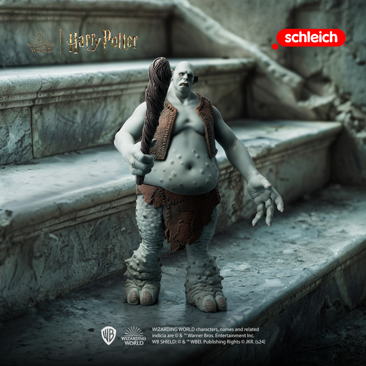 Eine Trollfigur mit Keule steht auf Steinstufen, Harry Potter-Logo.