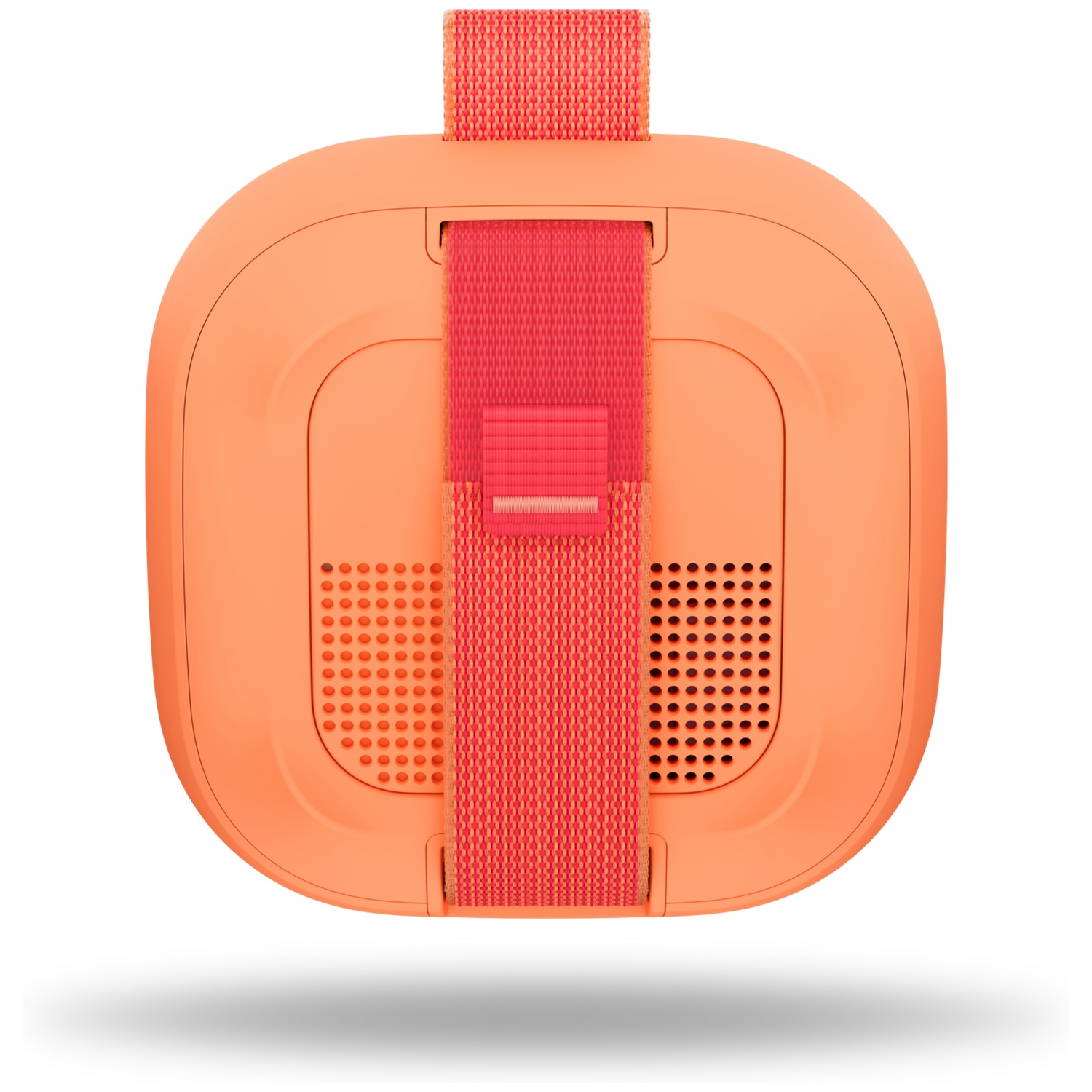 Een oranje speaker met rode band. Links en rechts luidsprekerroosters.