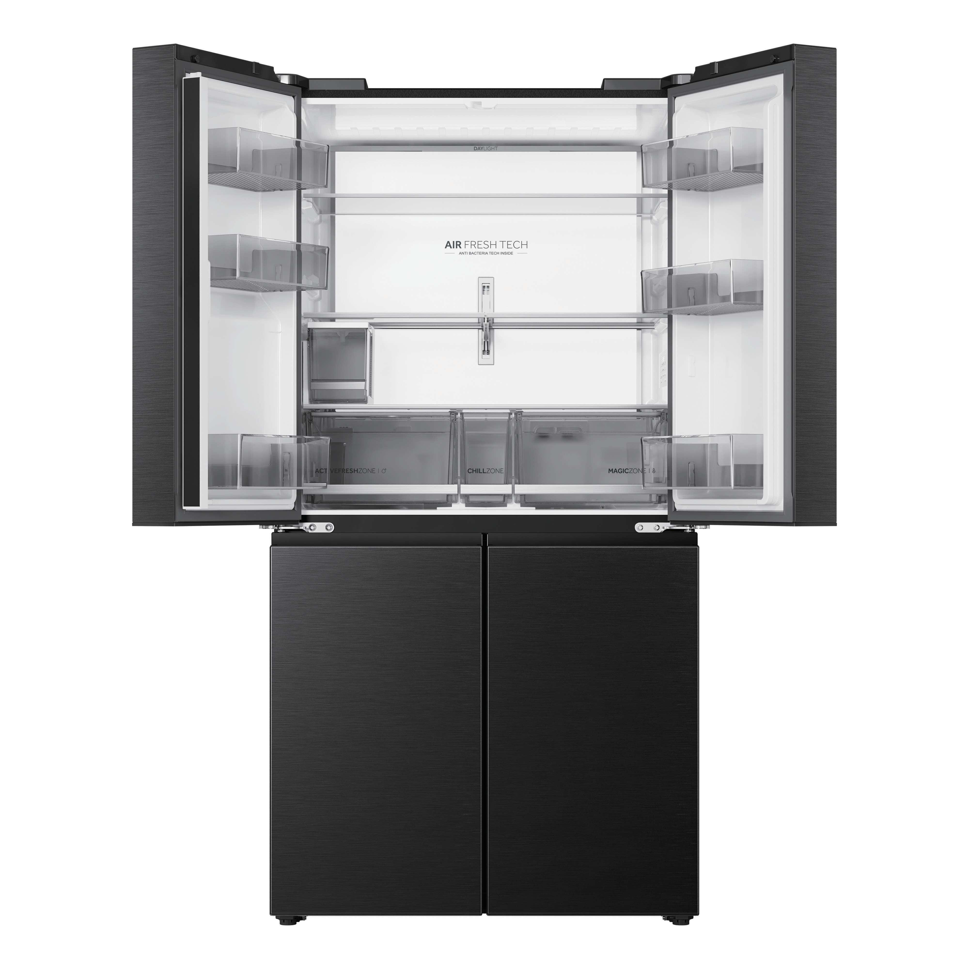 Ein schwarzer Kühlschrank mit offenen Türen, leer, mit Regalen und Schubladen.