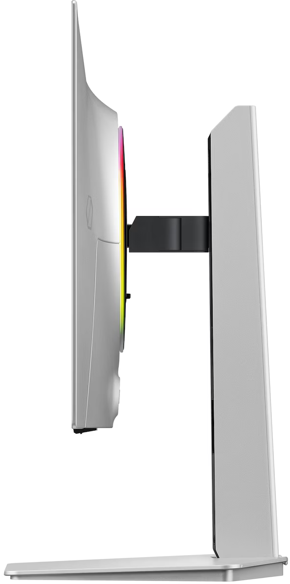Ezüst monitor RGB világítással, oldalnézet fehér háttéren.
