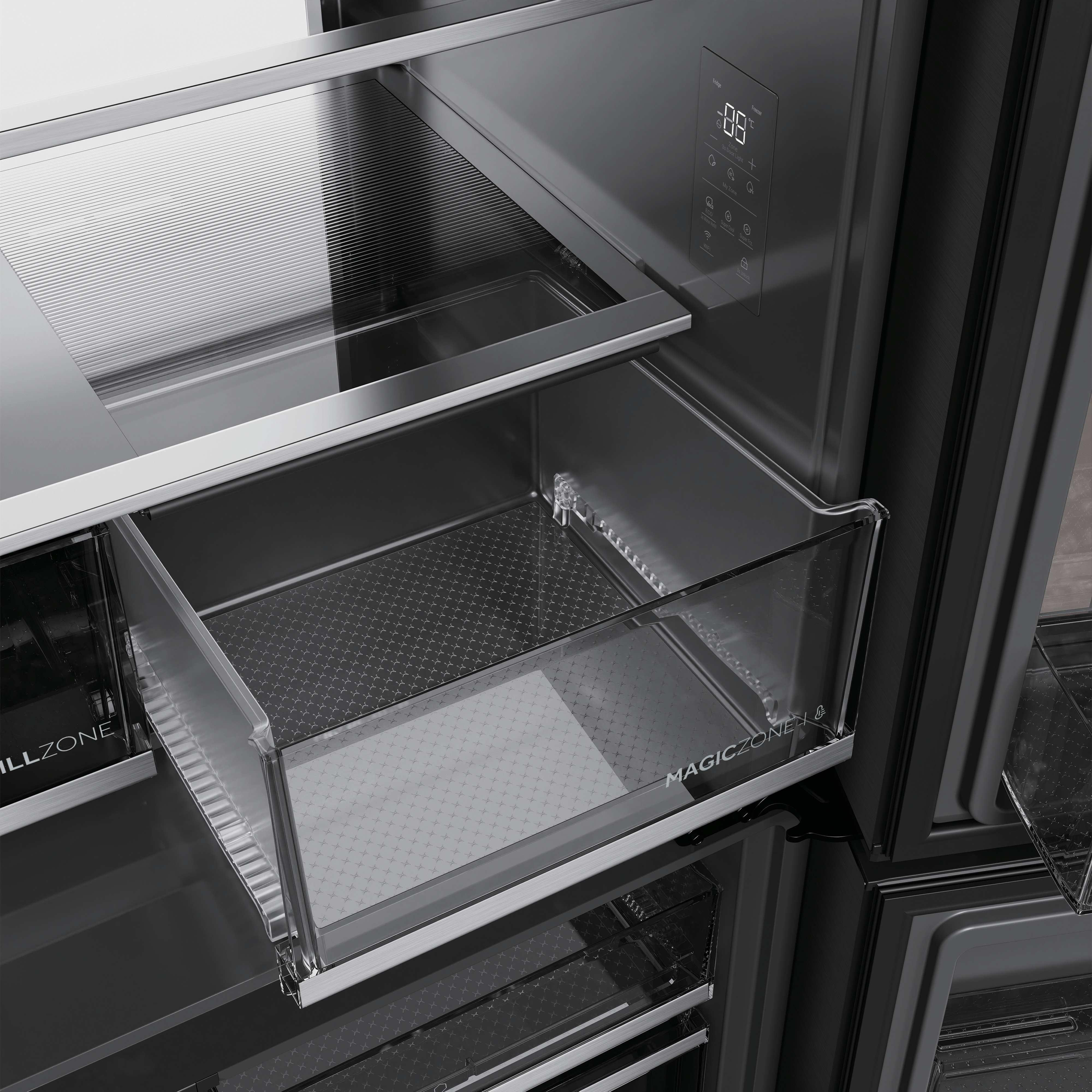 Ein offener Kühlschrank mit einer Schublade und einem digitalen Display.