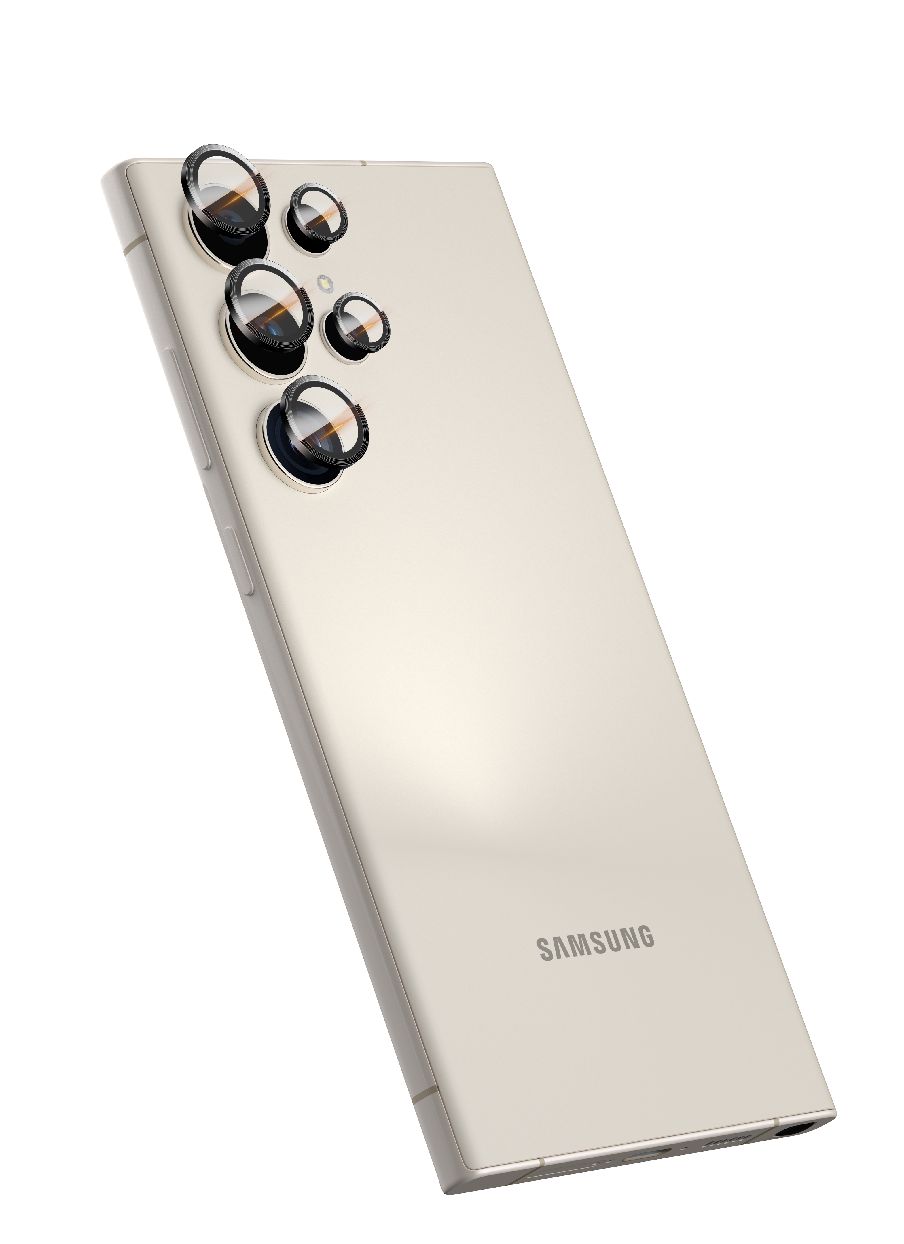 Un smartphone Samsung de couleur claire avec quatre objectifs, un contour noir et un logo argenté.