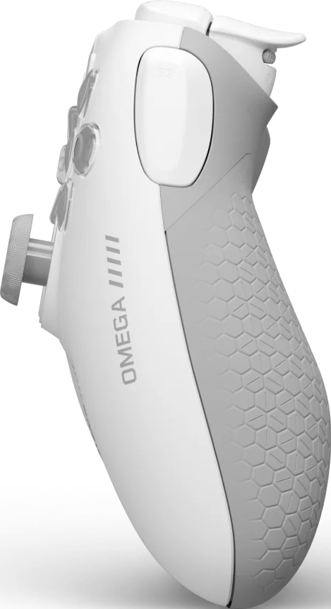 Manette de jeu blanche et grise avec texte "OMEGA" et motif nid d'abeille.