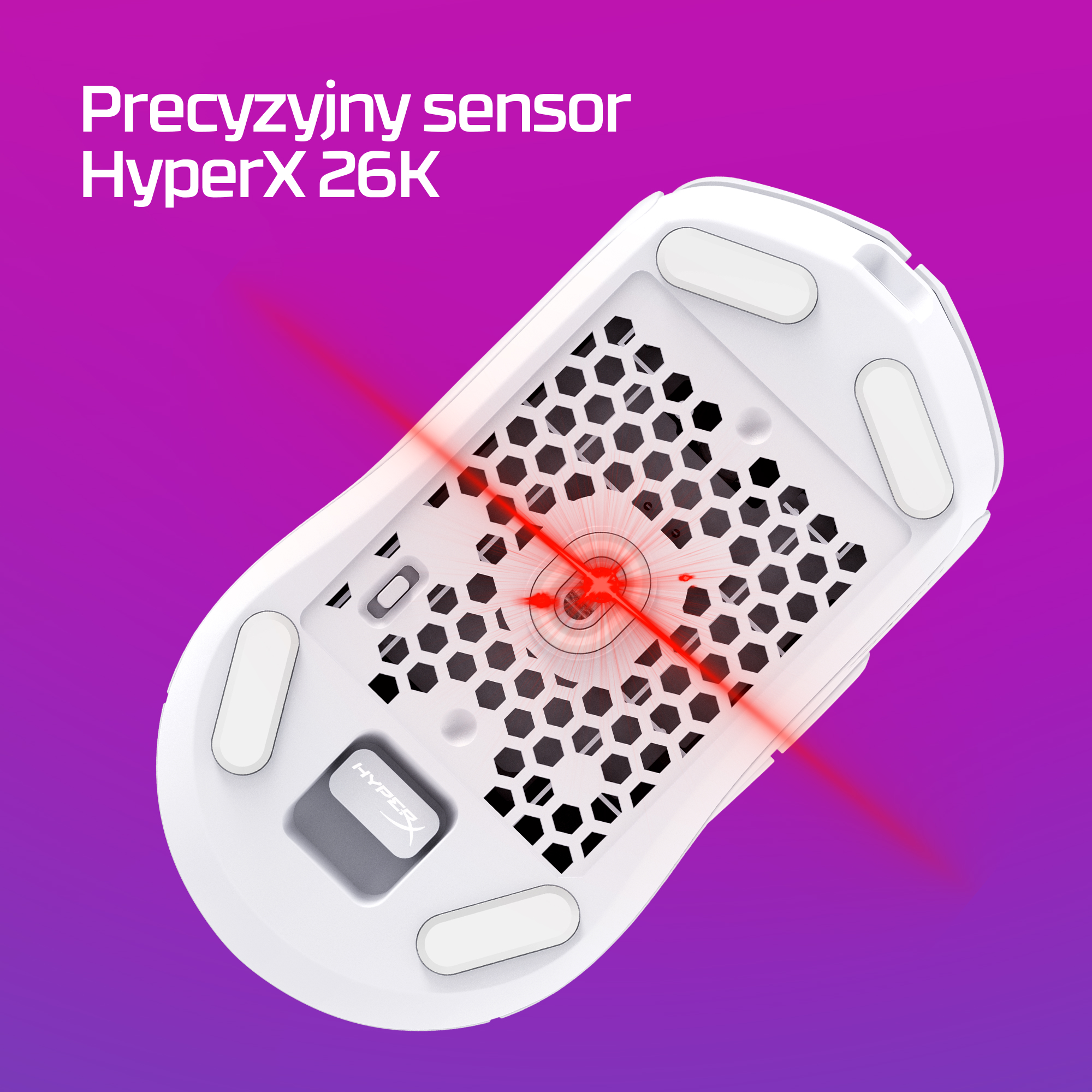 Biała mysz gamingowa HyperX od spodu, z czerwonymi wiązkami lasera oświetlającymi sensor.