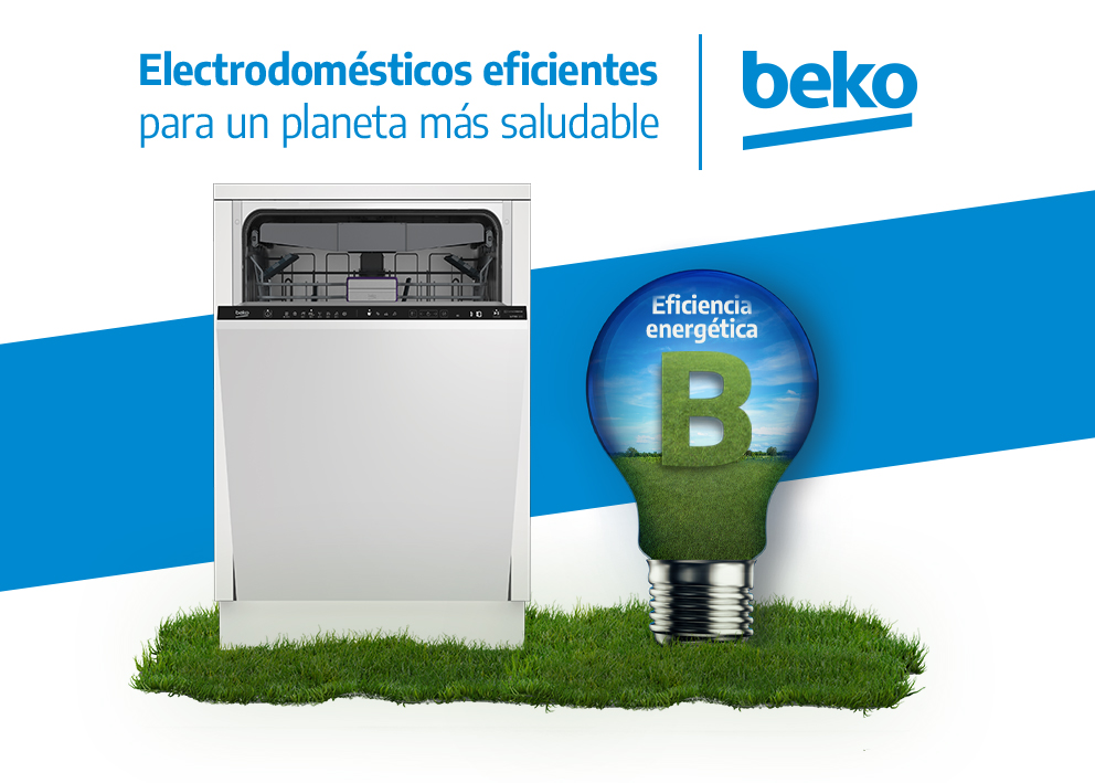 Un lavavajillas blanco está sobre césped junto a una bombilla con una "B" verde.