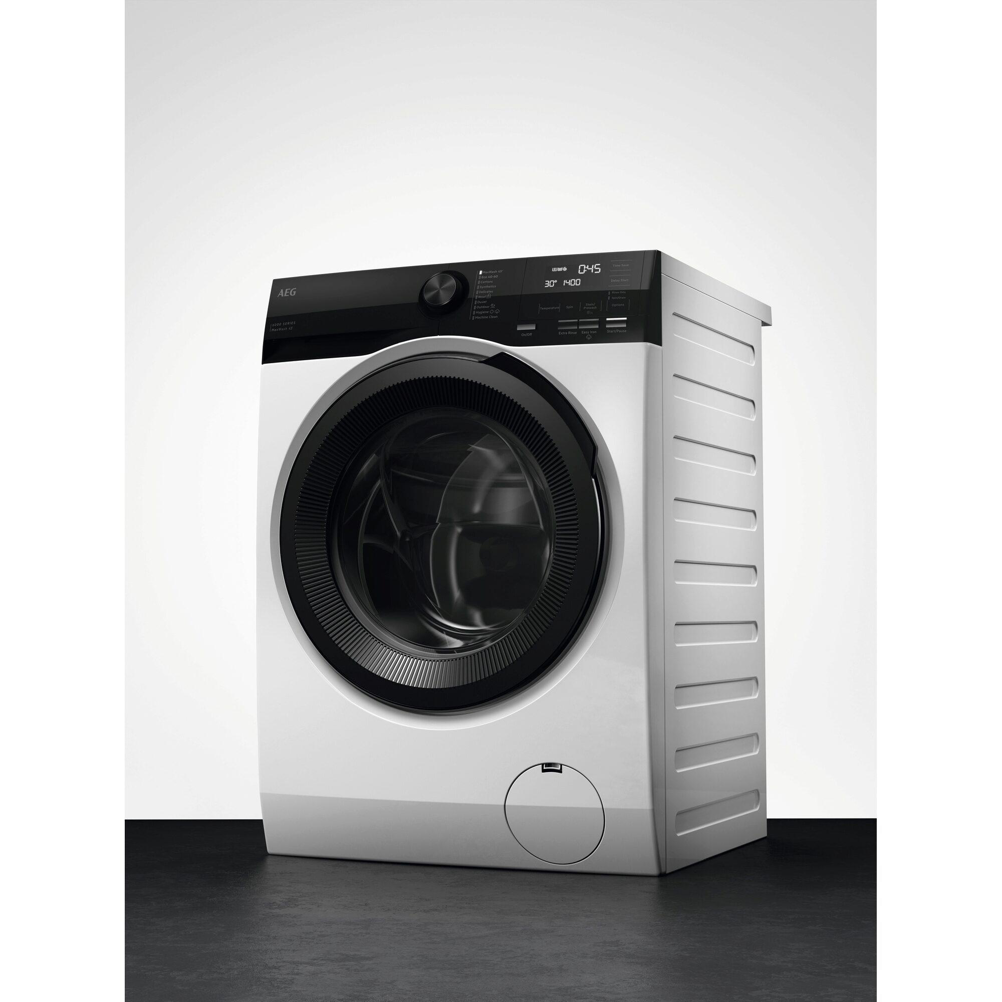 Eine weiße AEG Waschmaschine mit schwarzer Tür und Bedienfeld.