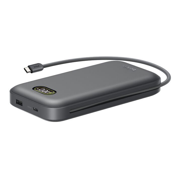Batería externa gris con cable USB-C y pantalla de 100%.