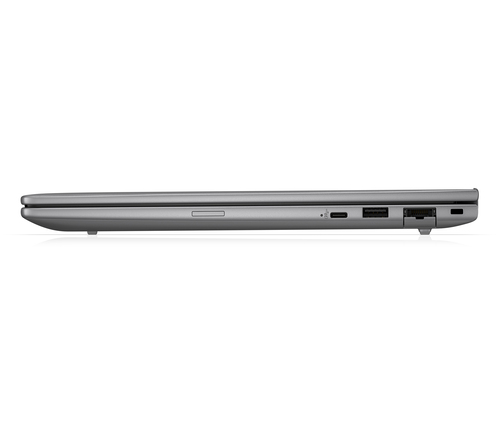Vista lateral de un portátil gris con puertos USB-C y USB-A.