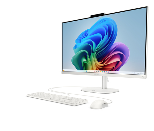 Un ordenador todo en uno blanco con teclado y ratón sobre fondo blanco.