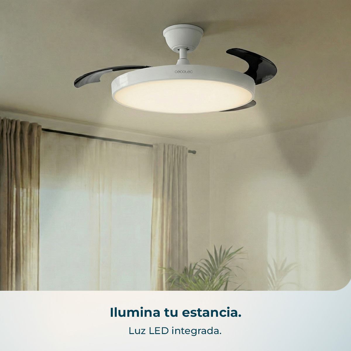 Moderna lámpara ventilador de techo blanca con aspas negras retráctiles y luz LED.
