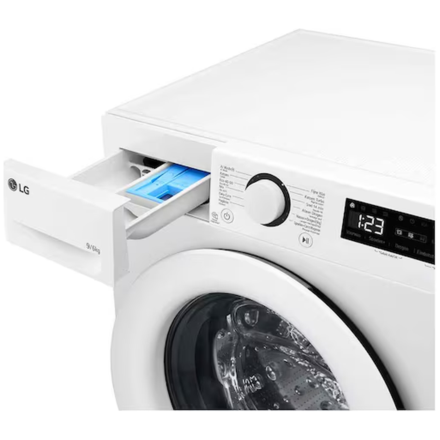 Witte LG wasmachine met uitgeschoven wasmiddellade en geopende deur.