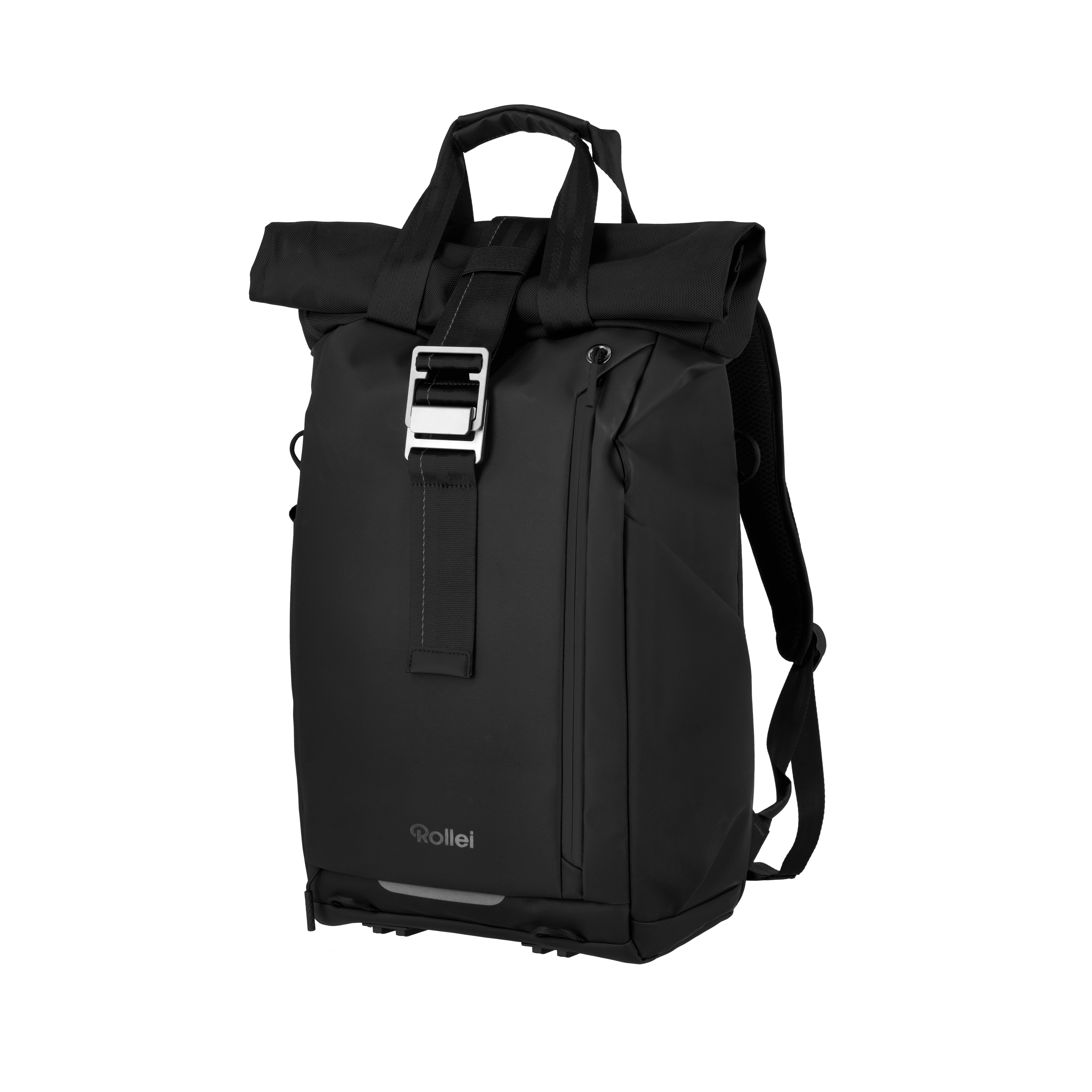 Schwarzer Rolltop-Rucksack mit silberner Schnalle und Rollei-Logo.