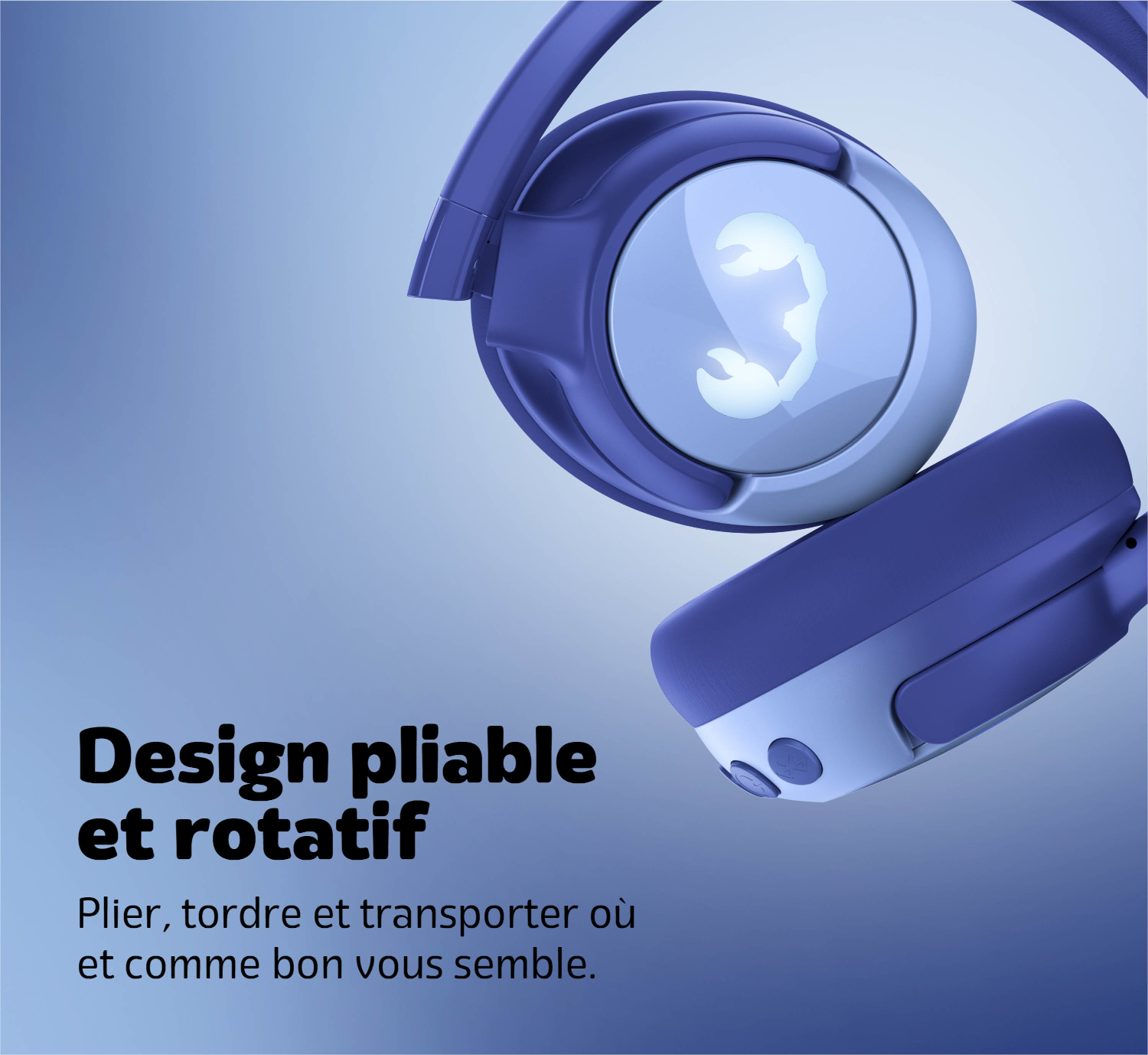 Casque violet avec logo scorpion sur l'oreillette, sur fond bleu.