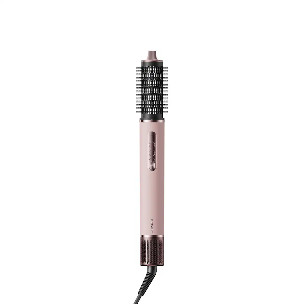 Un rizador eléctrico rosa con un cabezal de cepillo giratorio y un cable negro.