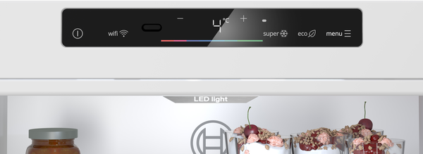 4°C sıcaklık, wifi, süper, eco, menü dijital kontrol paneli. Tatlıların üzerinde LED ışık.