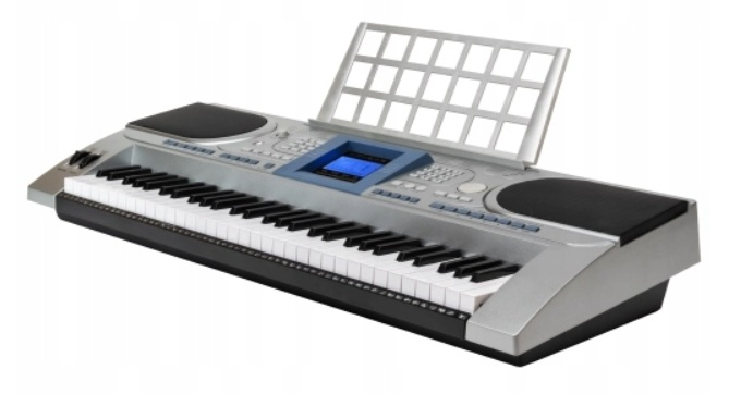 Srebrna keyboard cyfrowy z czarno-białymi klawiszami i pulpitem.