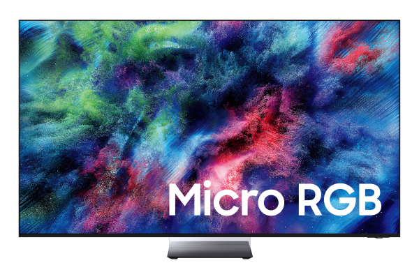 Büyük, siyah bir TV, "Micro RGB" yazısıyla renkli, patlayan bir arka plan gösteriyor.