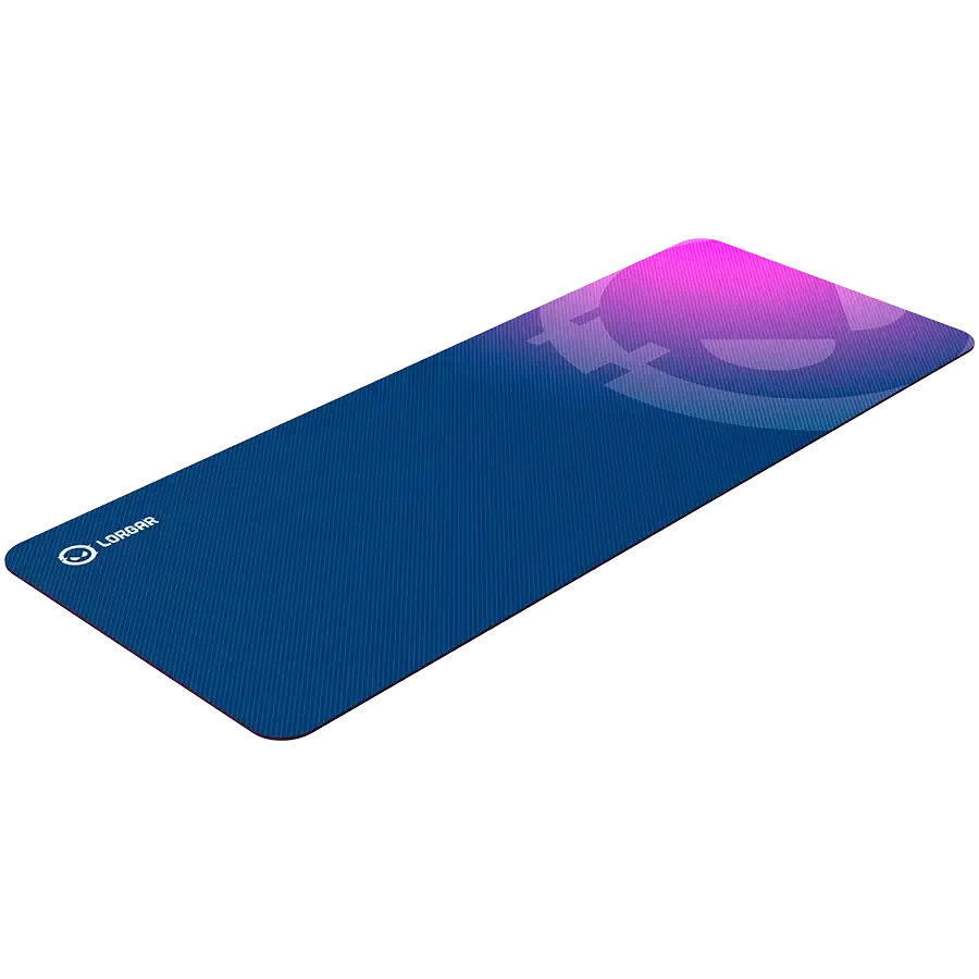 Kék gaming egérpad stilizált logóval és rózsaszín-lila színátmenettel.
