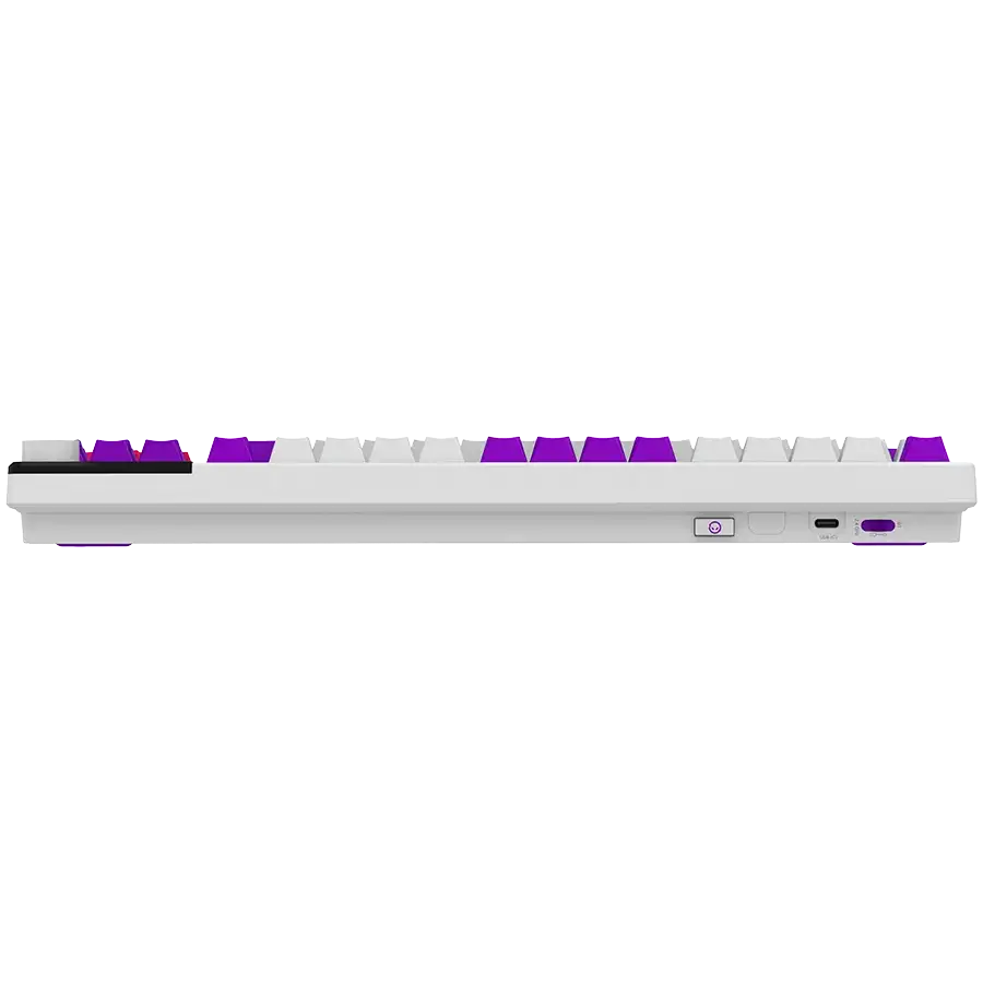 Fehér billentyűzet lila gombokkal és USB-C porttal.