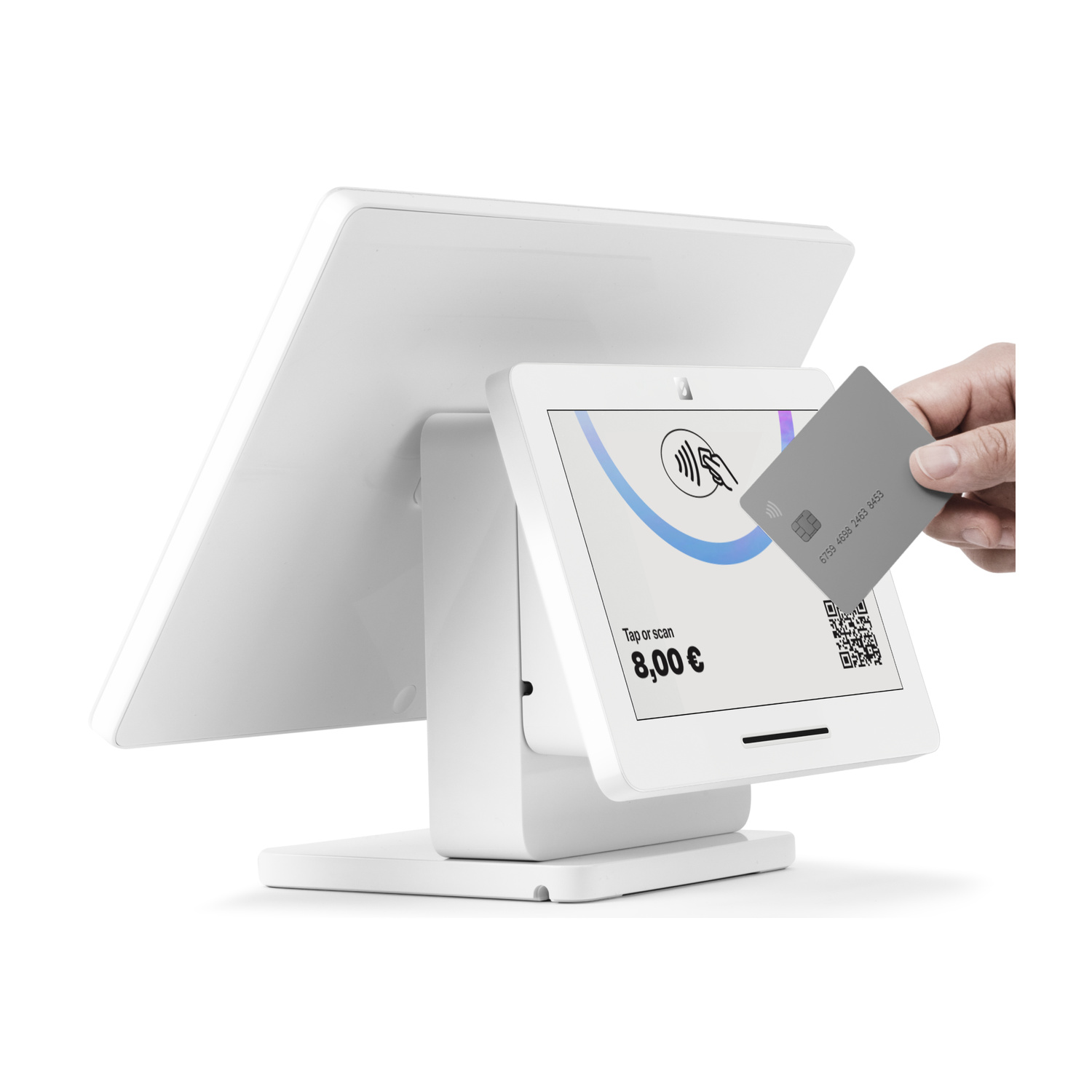 Una mano tiene una carta grigia sopra un sistema POS touch screen bianco.