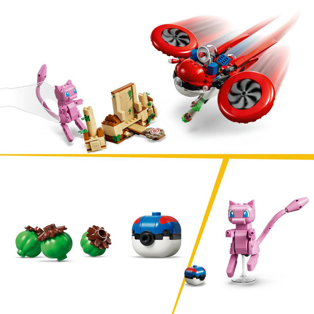 Spielzeug-Mew, Pokébälle und ein rotes Flugzeug vor weißem Hintergrund.