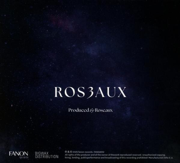 Dunkler Nachthimmel mit Sternen und dem Text "ROS3AUX".