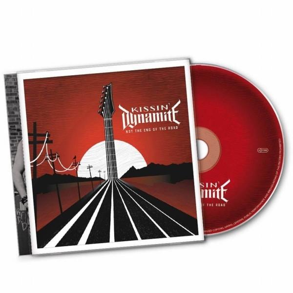 CD-Cover mit Gitarrenhals als Straße, untergehende Sonne, Bandlogo.