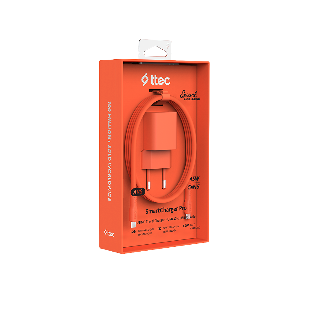 45W USB-C şarj cihazı ve kablosu olan turuncu kutu.