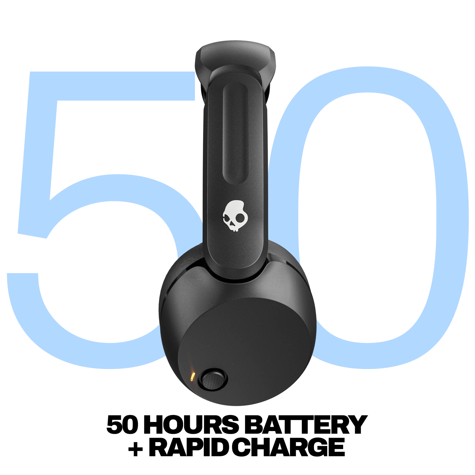 Fekete fejhallgató koponya logóval, kék 50-es előtt fekete háttéren.