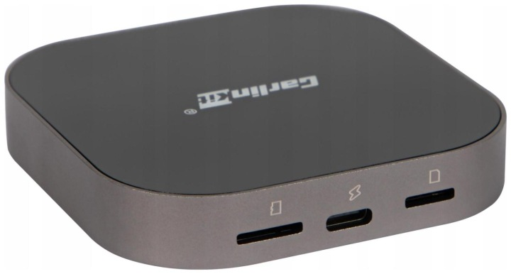 Szare urządzenie Carlinkit z portami na kartę SD, błyskawicę i USB-C.