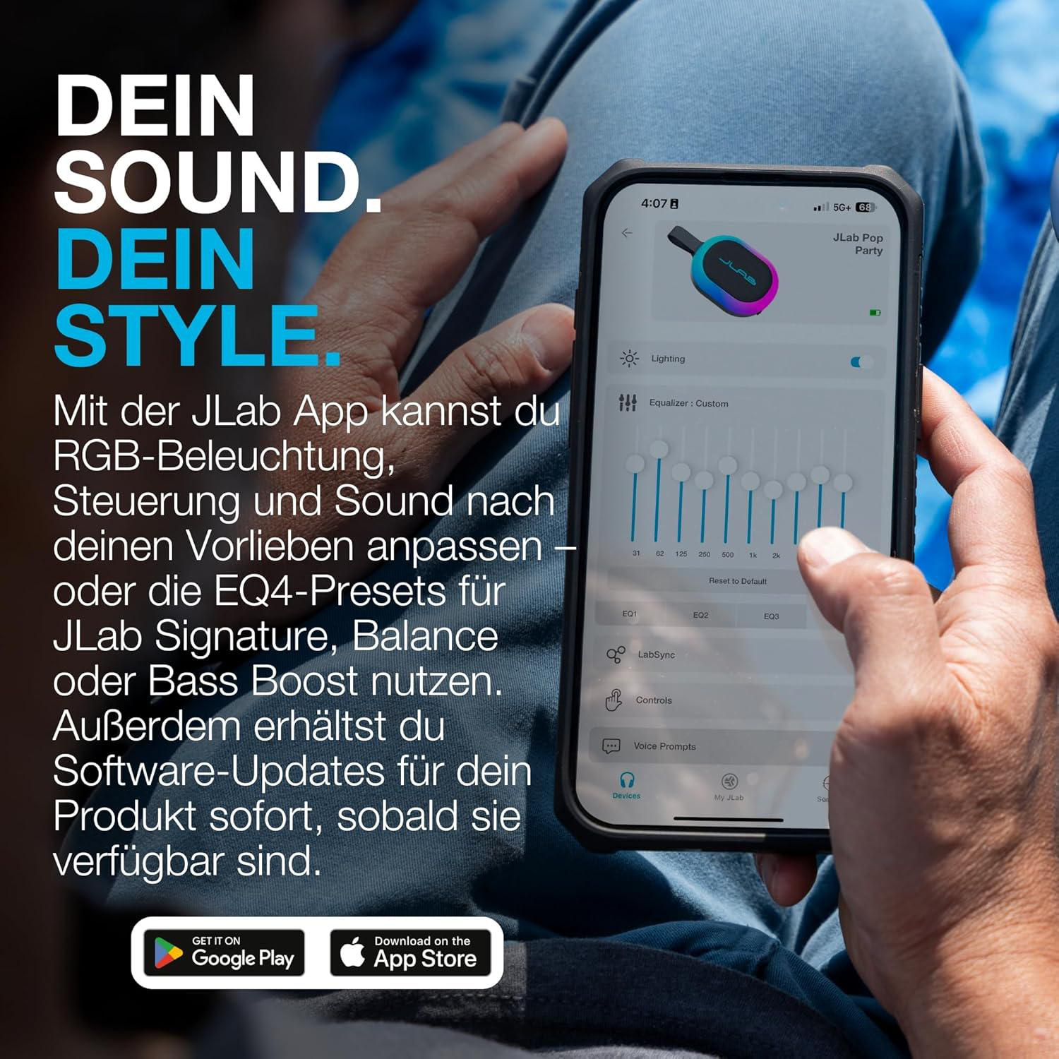 Person hält Handy mit JLab App, zeigt Equalizer und Lichtsteuerung für JLab Pop Party.