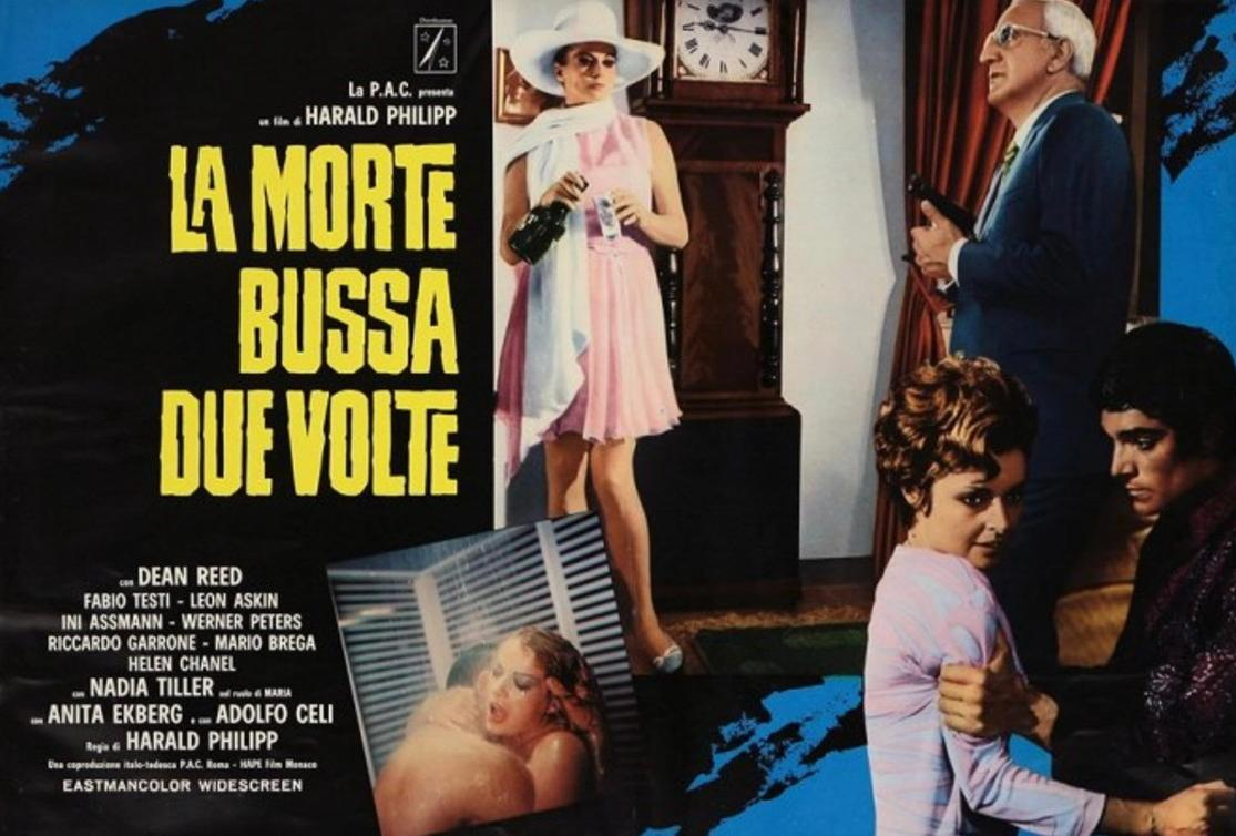 Filmplakat mit Schauspielern und Titel 'La Morte Bussa Due Volte'.