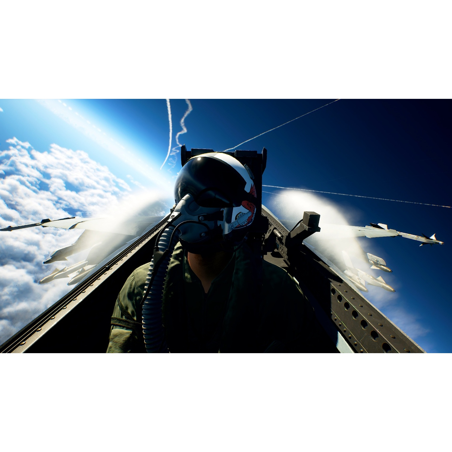 Piloot in cockpit met straaljagers die in formatie vliegen tegen een blauwe lucht.
